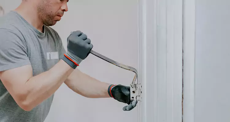 Cracked Door Jamb Repair in Jacksonville, FL