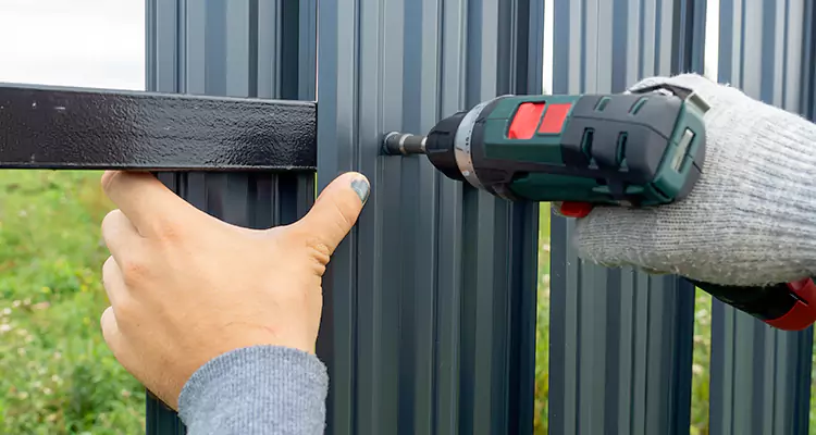 Metal Gate Repair in Jacksonville, FL