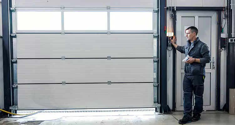 Modern Overhead Door Repair in Jacksonville, FL