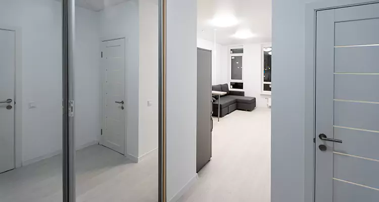Modern Mirrored Closet Doors Repair in Jacksonville, FL