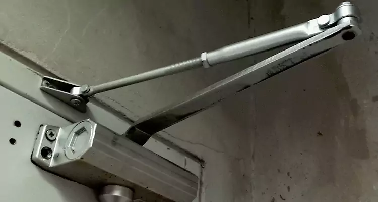 Door Closer Parallel Arm Installation in Jacksonville, FL