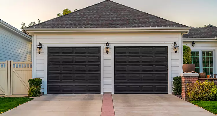 Residential Local Garage Door Repair in Jacksonville, FL